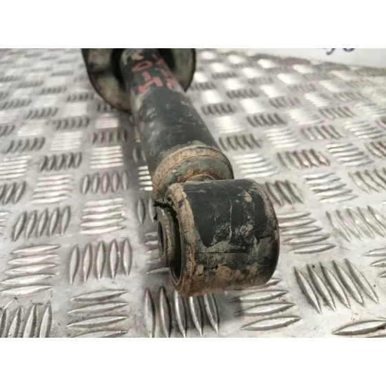 Amortiguador Delantero Izquierdo para Mitsubishi Montero (V60/V70)