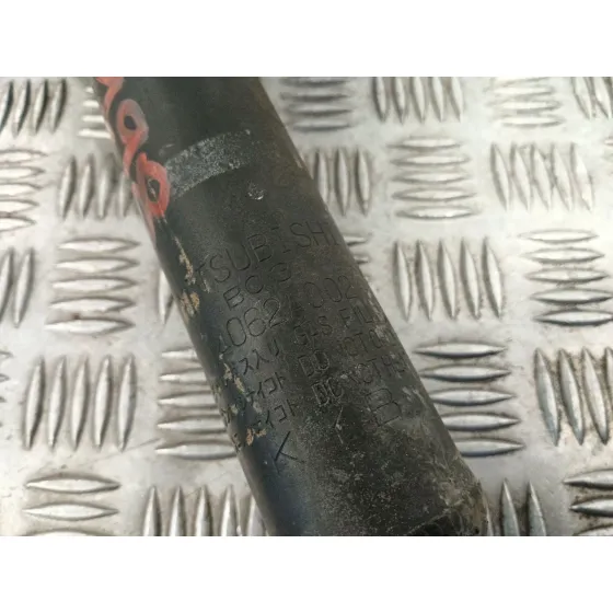 Amortiguador Delantero Izquierdo para Mitsubishi Montero (V60/V70)