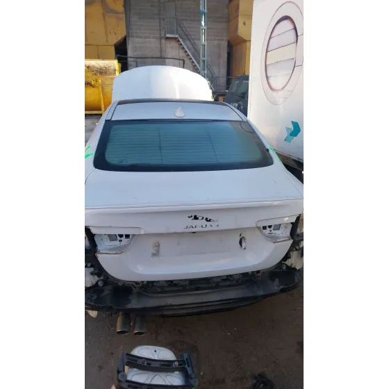 Porton Trasero para Jaguar Xe (X760)