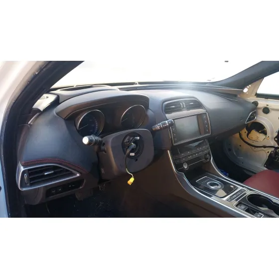 Salpicadero para Jaguar Xe (X760)