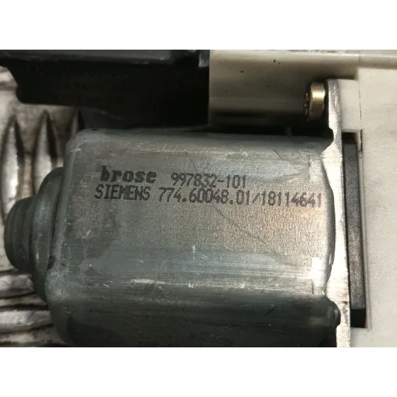 Elevalunas Delantero Izquierdo para Citroën C4 I (Lc_)