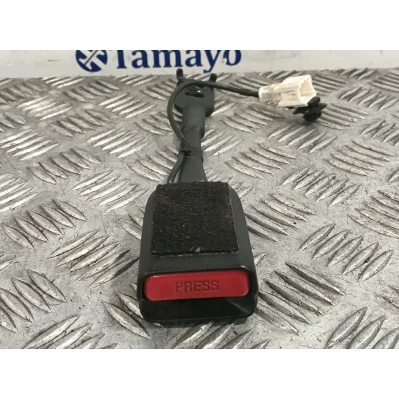 Enganche Cinturon Delantero Derecho para Citroën C4 Lim.