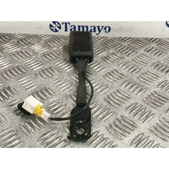 Enganche Cinturon Delantero Derecho para Citroën C4 Lim.