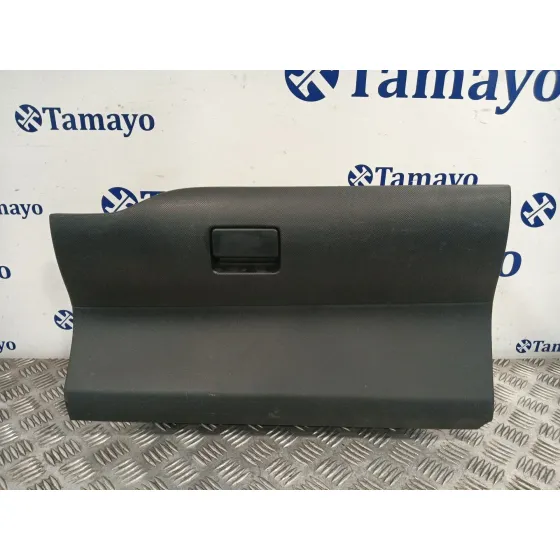 Guantera para Toyota Auris