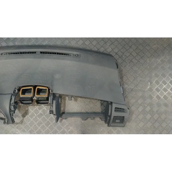 Salpicadero para Toyota Auris