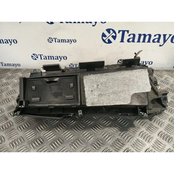 Guantera para Bmw Serie 1 Berlina (E81/E87)