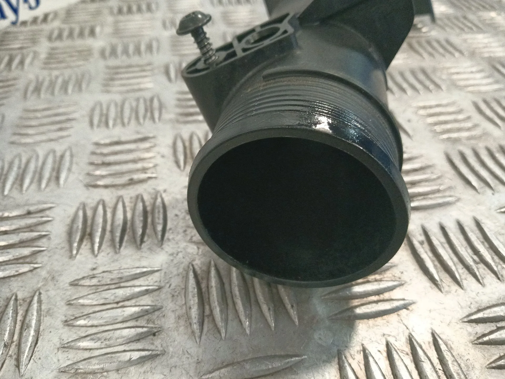 Tubo para Volvo V40 Hatchback (525)