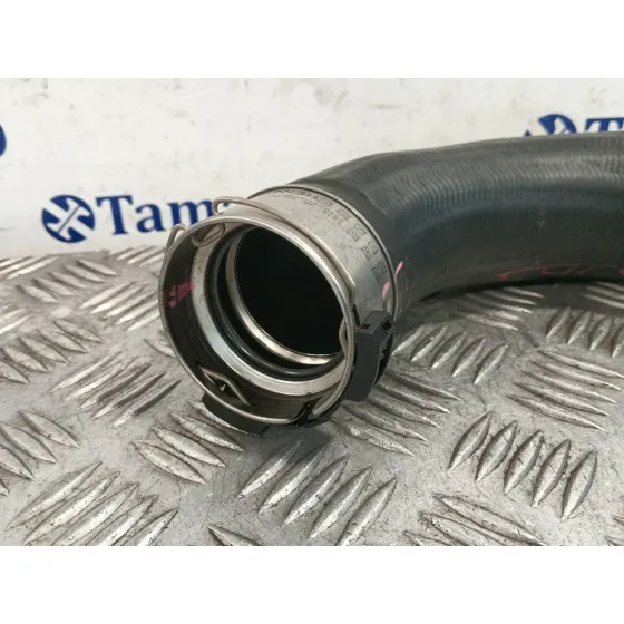 Tubo para Volvo V40 Hatchback (525)