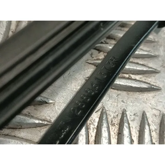 Brazo Limpia Delantero Izquierdo para Renault Clio Iv (Bh_)