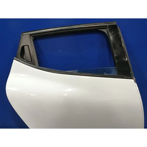 Puerta Trasera Derecha para Renault Clio Iv (Bh_)