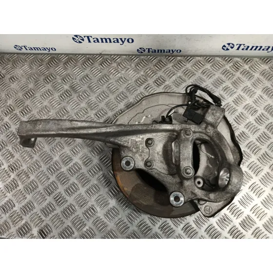 Mangueta Delantera Izquierda para Mercedes-Benz Clase C (W205)