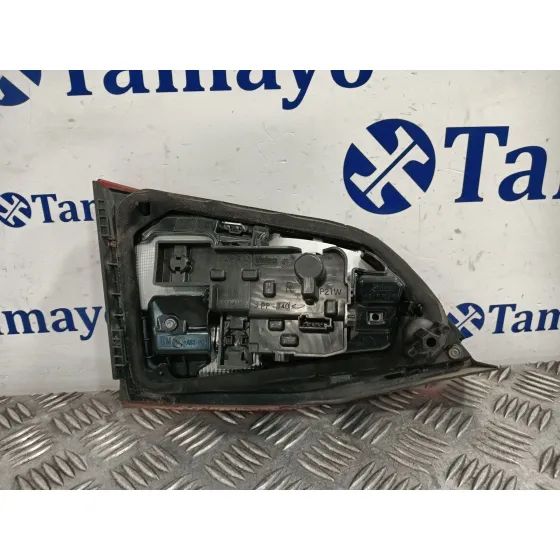 Piloto Trasero Derecho Interior para Opel Astra K Sports Tourer (B16)
