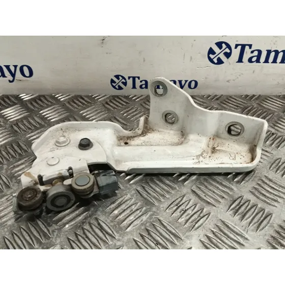 Soporte / Guia Puerta Corredera para Nissan Nv200 Furgoneta