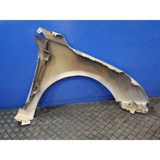 Aleta Delantera Izquierda para Chevrolet Cruze Hatchback (J305)