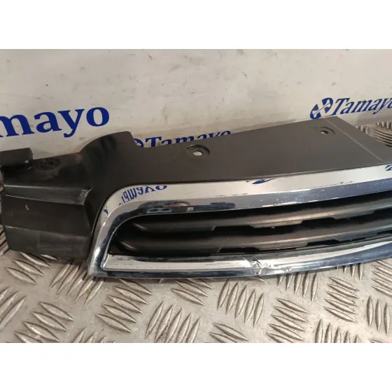 Rejilla Delantera para Chevrolet Cruze Hatchback (J305)