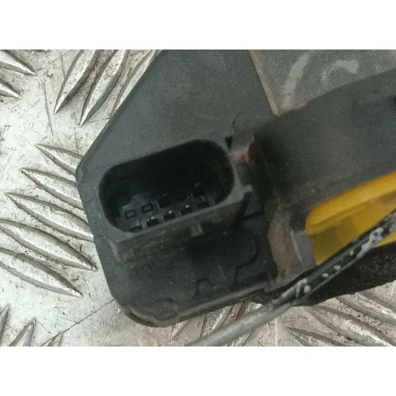 Cerradura Puerta Delantera Izquierda para Chevrolet Cruze Hatchback (J305)