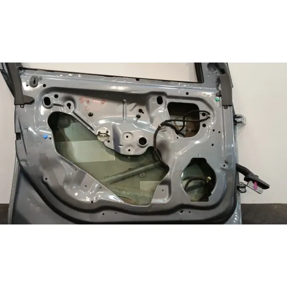 Puerta Delantera Izquierda para Chevrolet Cruze Hatchback (J305)