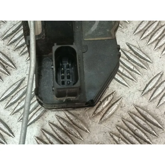 Cerradura Puerta Trasera Derecha para Chevrolet Cruze Hatchback (J305)