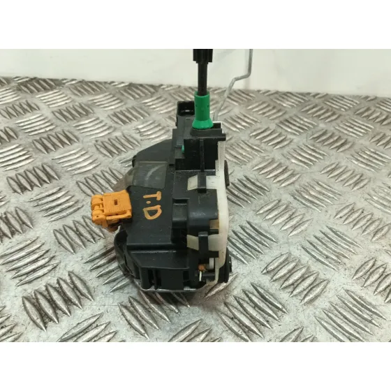Cerradura Puerta Trasera Derecha para Chevrolet Cruze Hatchback (J305)