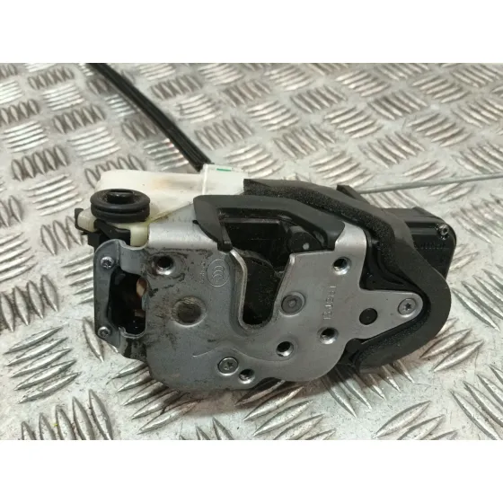 Cerradura Puerta Trasera Derecha para Chevrolet Cruze Hatchback (J305)