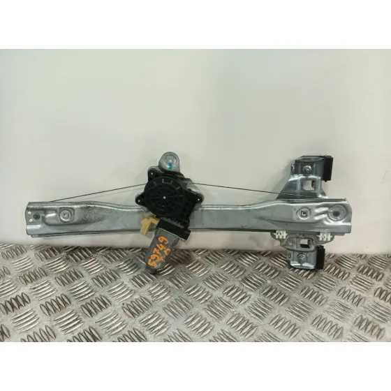 Elevalunas Trasero Derecho para Chevrolet Cruze Hatchback (J305)