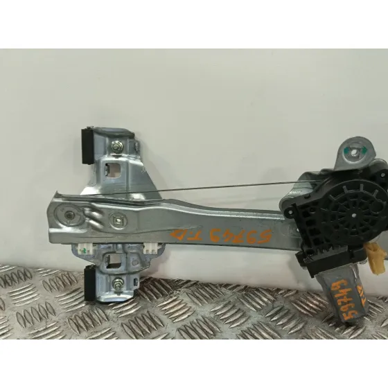Elevalunas Trasero Izquierdo para Chevrolet Cruze Hatchback (J305)