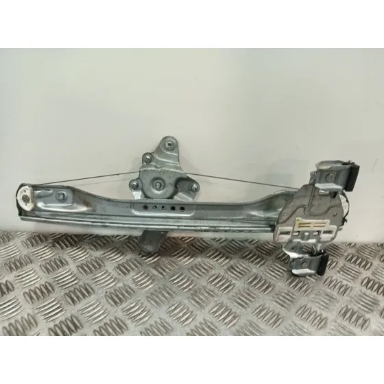 Elevalunas Trasero Izquierdo para Chevrolet Cruze Hatchback (J305)