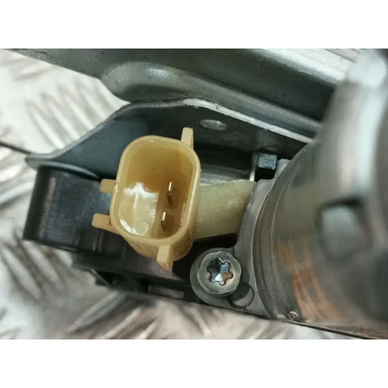 Elevalunas Trasero Izquierdo para Chevrolet Cruze Hatchback (J305)
