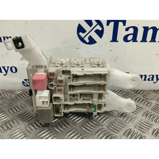 Caja Reles / Fusibles para Toyota Auris