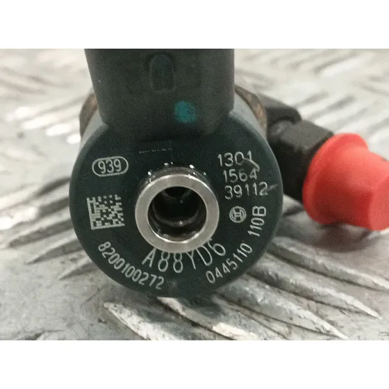 Inyector para Nissan Primera Berlina (P12)
