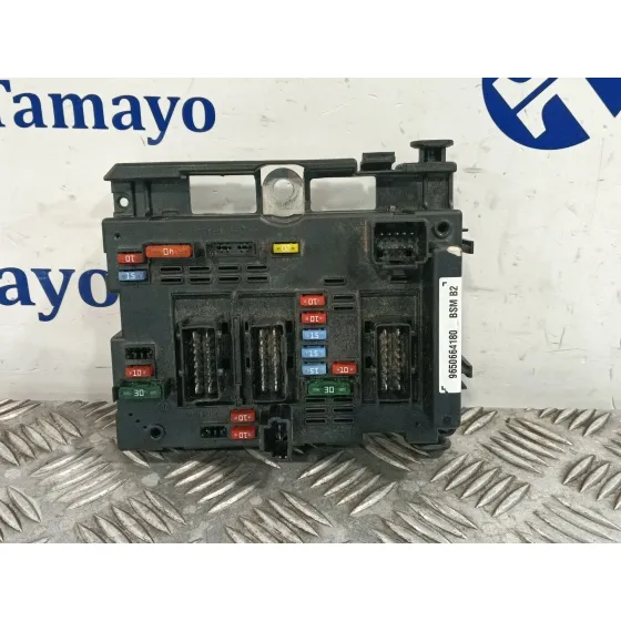 Caja Reles / Fusibles para Peugeot 206 Berlina