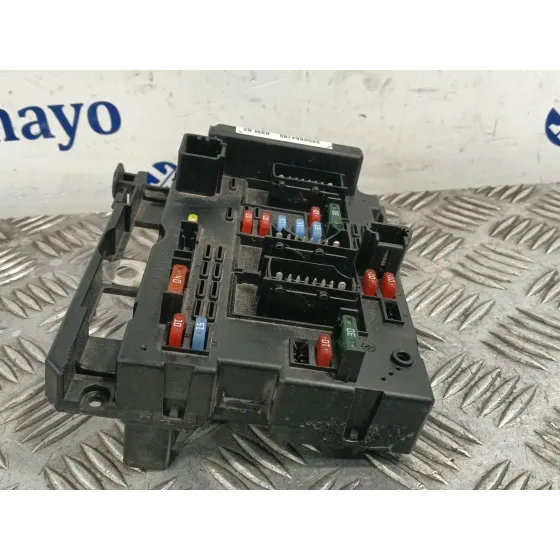 Caja Reles / Fusibles para Peugeot 206 Berlina