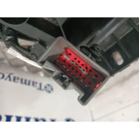 Apoyabrazos Central para Ford Kuga I