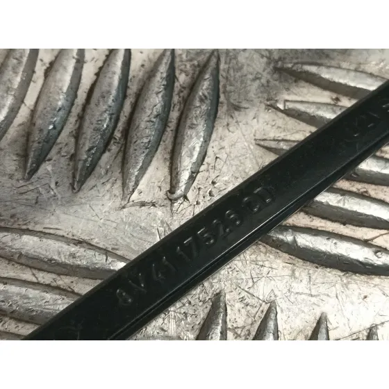 Brazo Limpia Delantero Izquierdo para Ford Kuga I