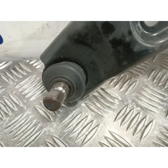 Brazo Suspension Inferior Delantero Izquierdo para Suzuki Swift Iii (Mz, Ez)