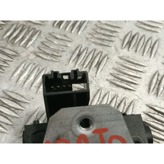 Cerradura Maletero / Porton para Ford Kuga I