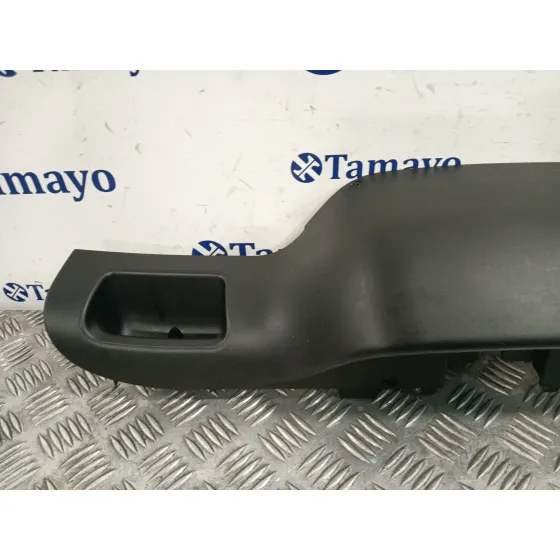 Plasticos Interior Porton para Ford Kuga I