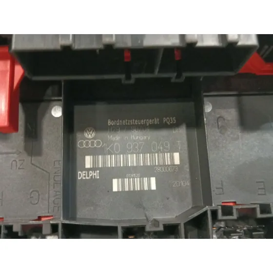 Caja Reles / Fusibles para Volkswagen Golf V (1K1)