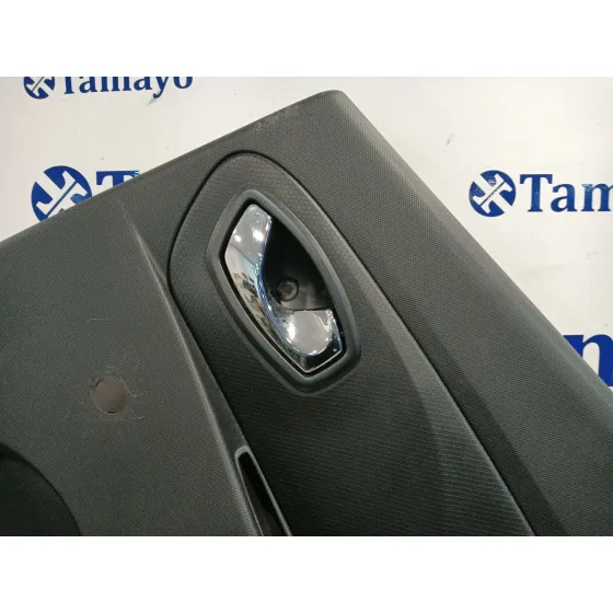 Guarnecido Puerta Trasera Derecha para Renault Clio Iv (Bh_)