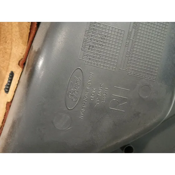Guarnecido Puerta Trasera Derecha para Ford Kuga I