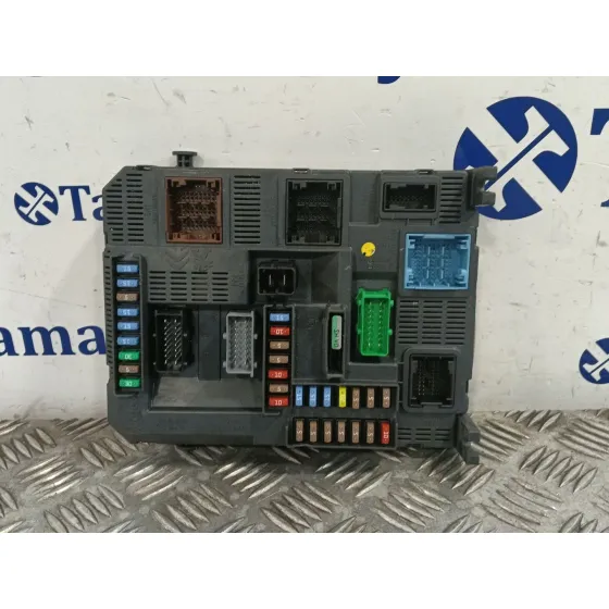 Caja Reles / Fusibles para Peugeot 208 I (Ca_, Cc_)