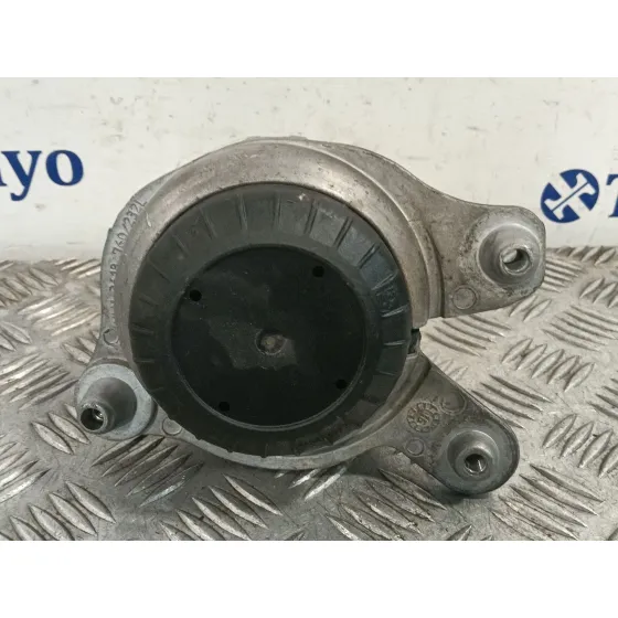 Soporte Motor Izquierdo para Mercedes-Benz Clase C (W205)