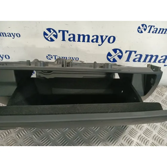 Guantera para Jaguar Xe (X760)
