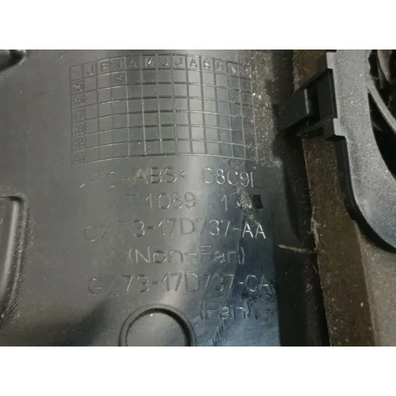 Moldura para Jaguar Xe (X760)