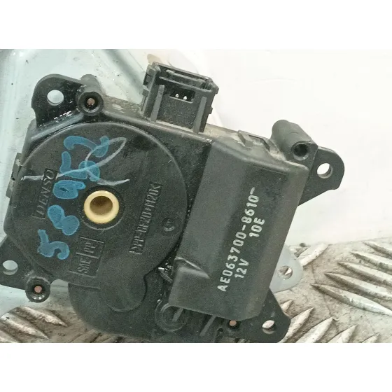 Motor Apertura Trampillas Climatizador para Toyota Corolla Verso (R1)