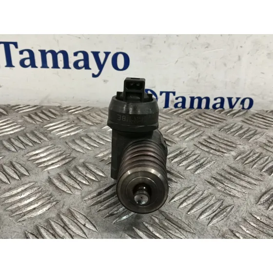 Inyector para Volkswagen Golf Iv (1J1)