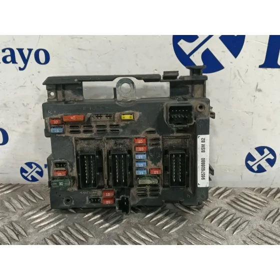 Caja Reles / Fusibles para Peugeot 206 Hatchback (2A/C)