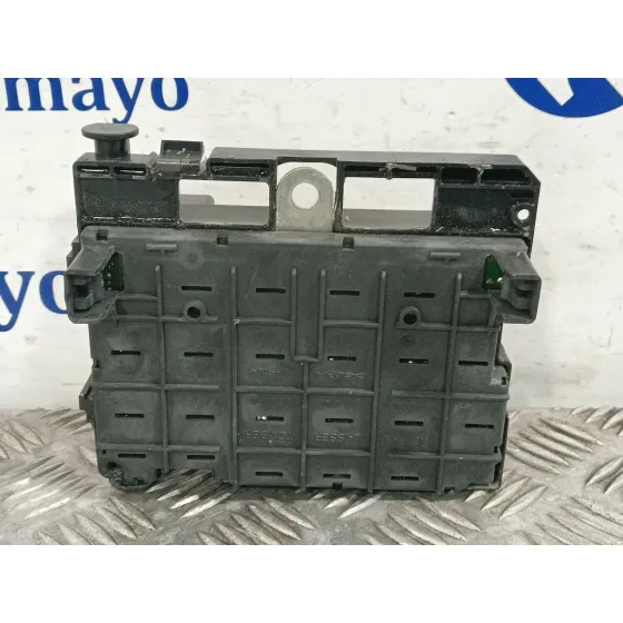 Caja Reles / Fusibles para Peugeot 307 Break (3E)