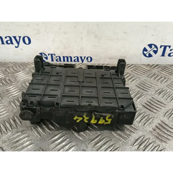 Caja Reles / Fusibles para Peugeot 307 Break (3E)