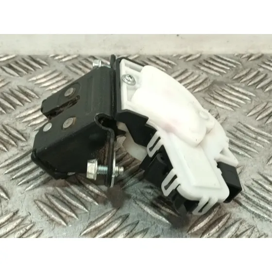 Cerradura Maletero / Porton para Mazda 3 Lim. (Bl)